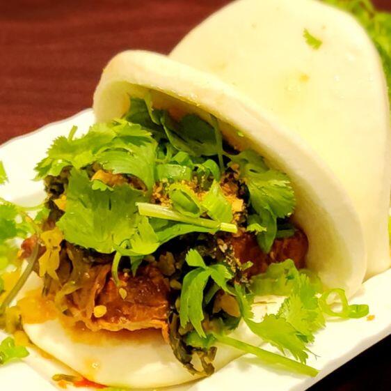 Pork Belly Gua Bao w. Crushed Peanuts (2pcs)