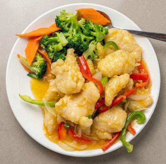Guo Bao Fish Filet w. Sweet Sour Sauce